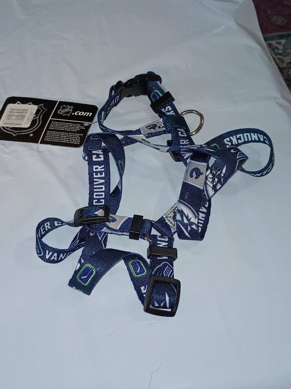 NEW Vancouver Canucks NHL 3/4 Inch Wide Adjustable Dog Harness Medium